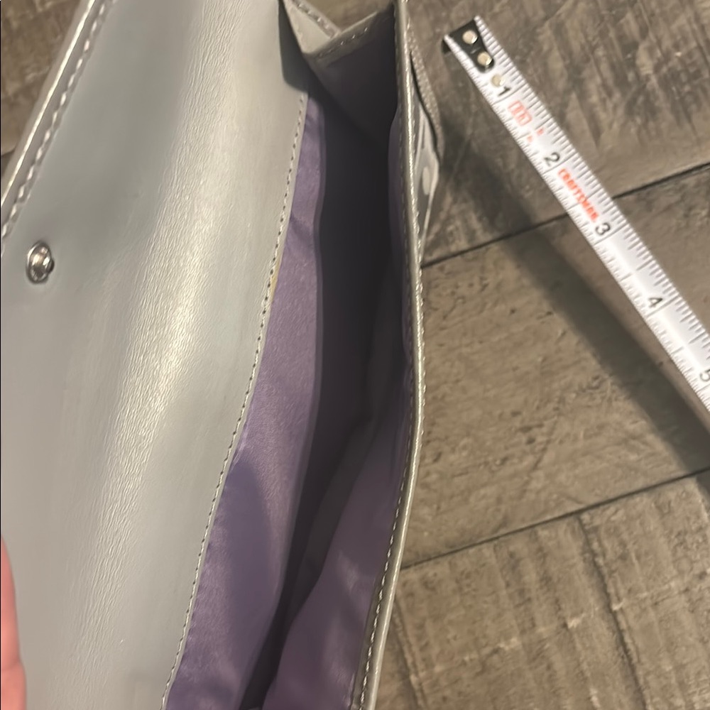 Coach Signature Pattern Wallet - Picture 4 of 5